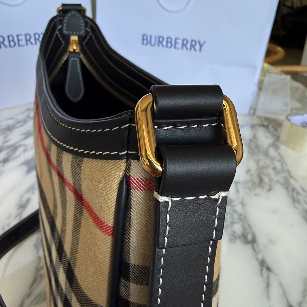 Burberry Small Vintage Check Hobo Shoulder Bag Archive Beige 8111415 - Picture 16 of 16